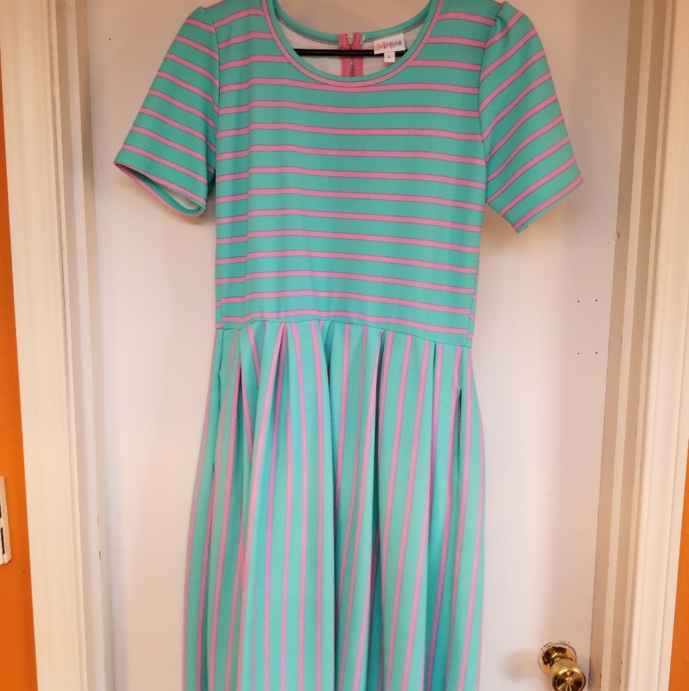 Lularoe Amelia, hard to find color